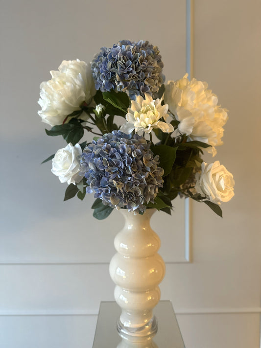 Zijden bloemen boeket - Blue Delight